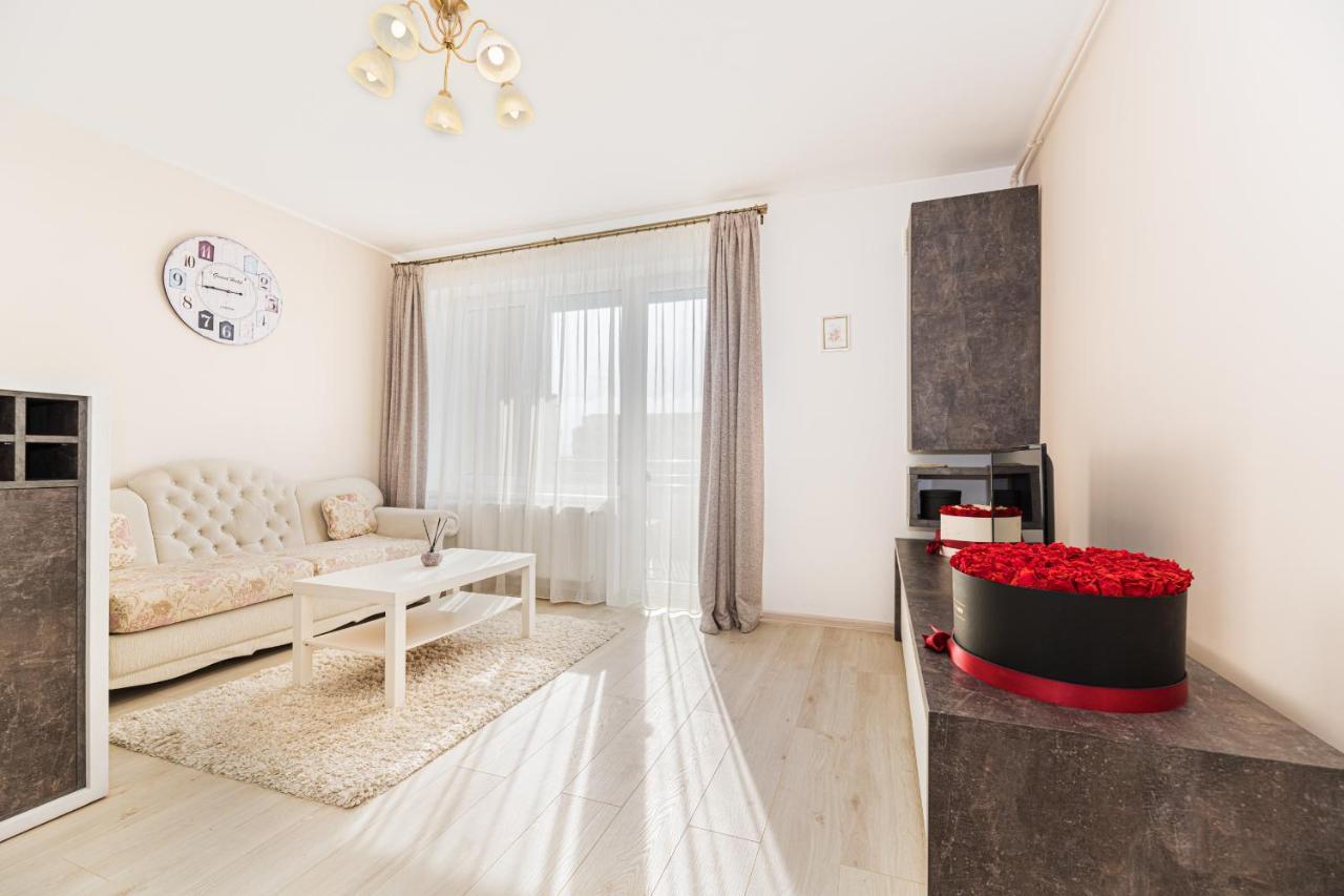 Апартаменти Apartament Belles Roses Брашов Екстер'єр фото